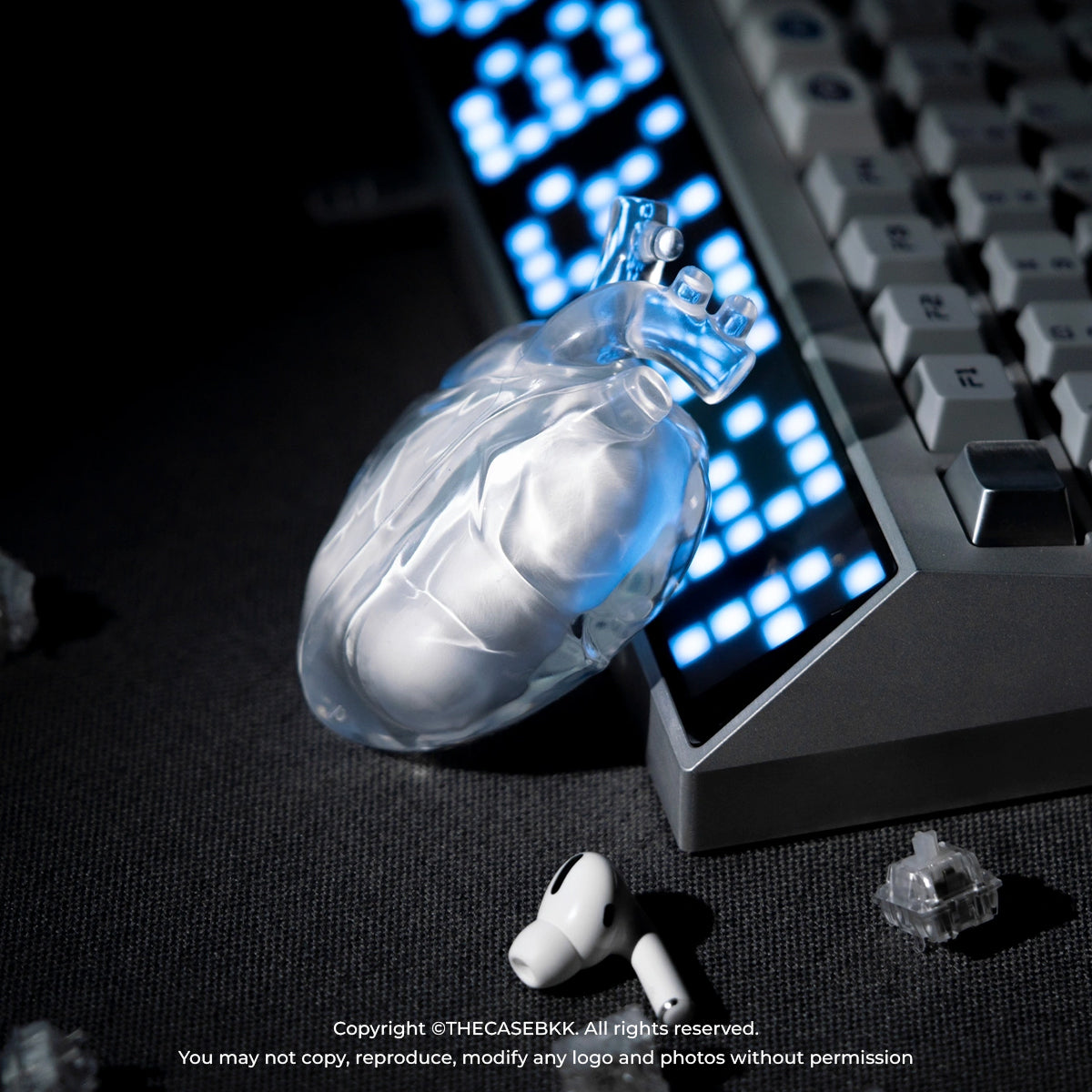 DE HEART AirPod Case